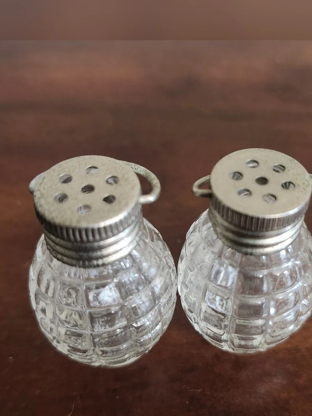 Vintage Salt & Pepper Shaker Set Mini Glass Grenade/Barrel Shape 1950s Art Deco